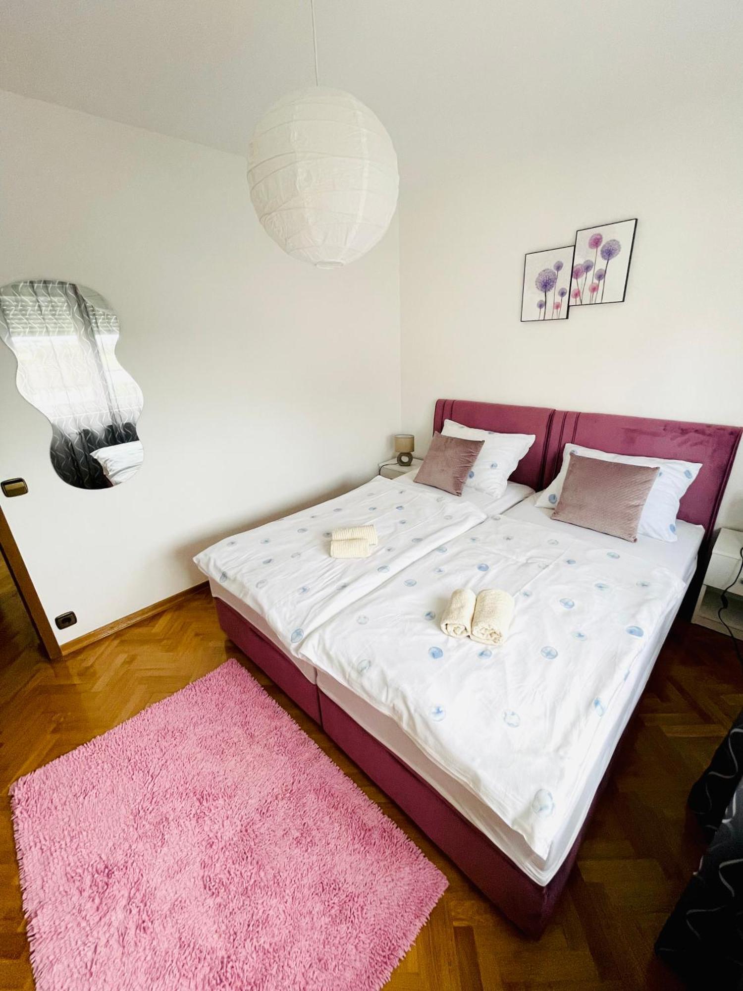 Apartman Bago Deluxe Near Zagreb Airport Velika Gorica Exteriör bild